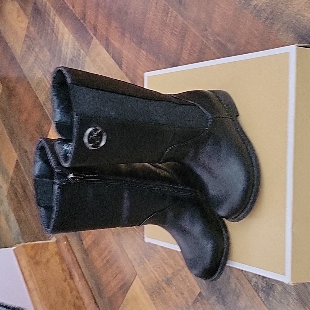 Toddler size 5 Micheal Kors black boots
